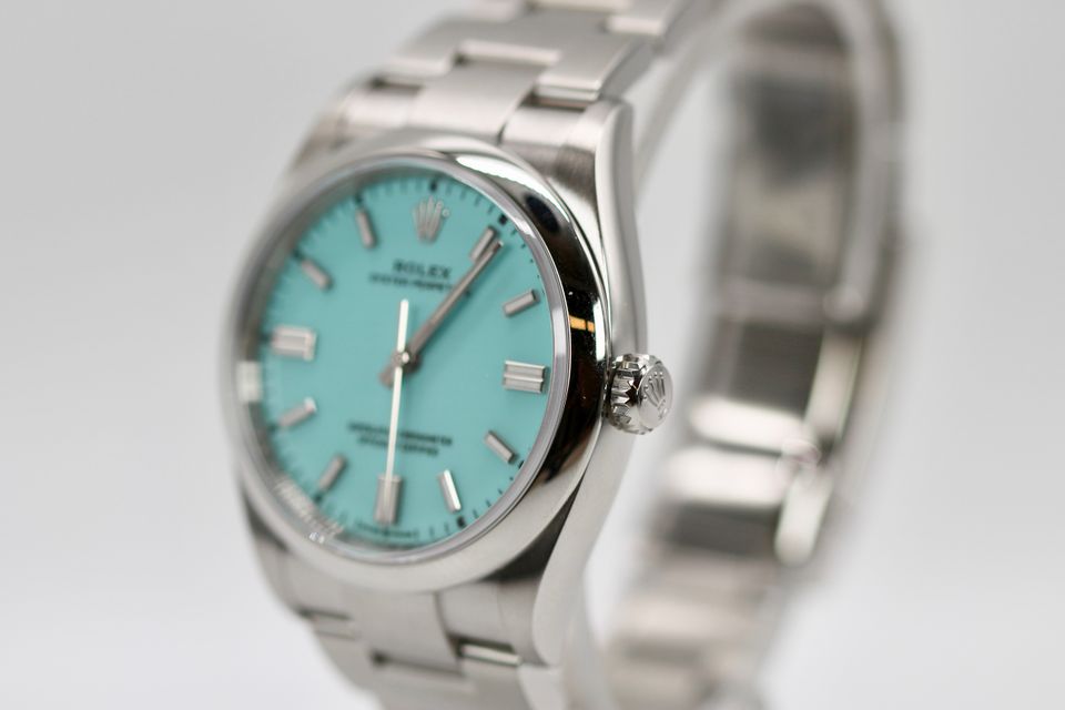 Rolex Oyster Perpetual 126000 Image 2